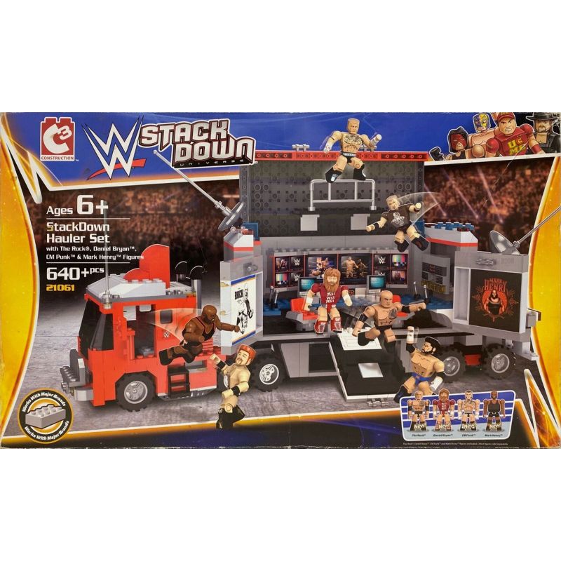 C3 21061 non Lego WWE STACKDOWN HAULER bộ đồ chơi xếp lắp ráp ghép mô hình Sports Thể Thao 640 khối