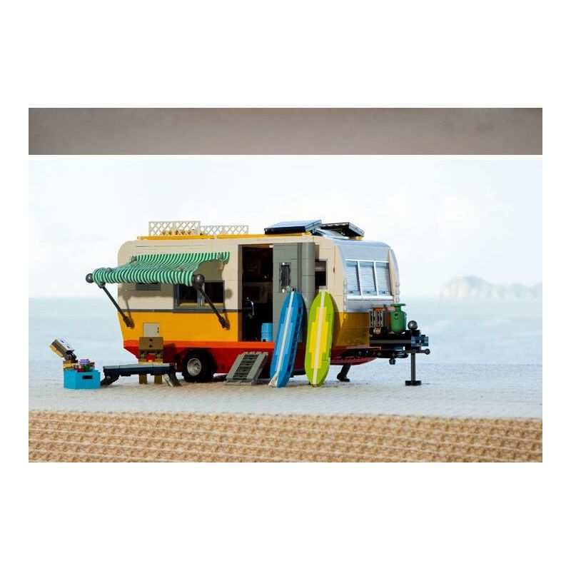 LUMIBRICKS FUNWHOLE F9032 9032 RV BÃI BIỂN bộ đồ chơi xếp lắp ráp ghép mô hình Creator TRAVEL TRAILER Sáng Tạo 1325 khối