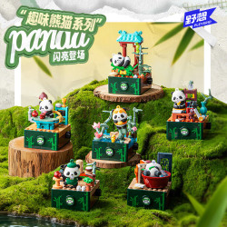 Pleyerid M38-P8099 Panda Xếp hình lắp ráp ghép mô hình 6 loại gấu trúc vui nhộn: gấu nhỏ vui tươi, gấu dễ thương nấu ăn, gấu ngốc nghếch chơi mực, gấu lười uống trà, gấu lười trèo tre và gấu càu nhàu đang tắm.
