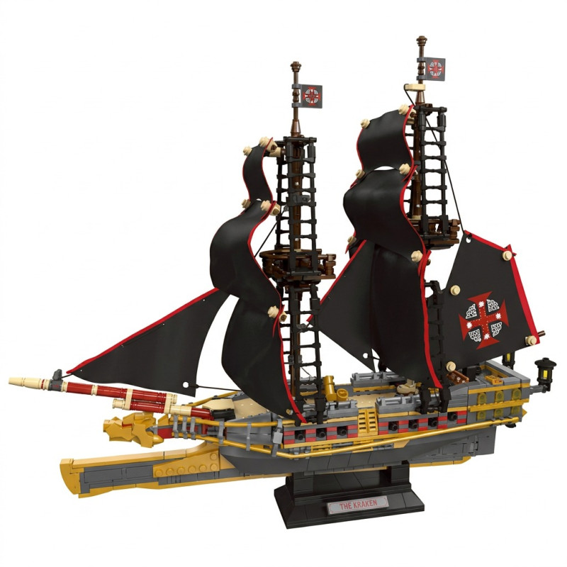 Chiến thuyền hải tặc JIESTAR X78003 IceBreaker nhìn ngang, buồm đen viền đỏ căng gió, đặt trên bệ đỡ đen có biển tên