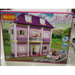 Vỏ hộp COGO 13120 in hình biệt thự công chúa hồng mái tím, ban công trắng, xe mui trần và ba nhân vật tóc vàng