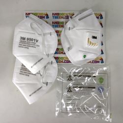 Khẩu trang 3M 9501V KN95 có đệm mũi lọc hơn 95% bụi siêu mịn PM2.5 có van thở, đeo tai, chính hãng nâng cấp của 9501VT Khẩu trang 3M 9501V KN95 có đệm mũi lọc hơn 95% bụi siêu mịn PM2.5 có van thở, đeo tai, chính hãng nâng cấp của 9501VT