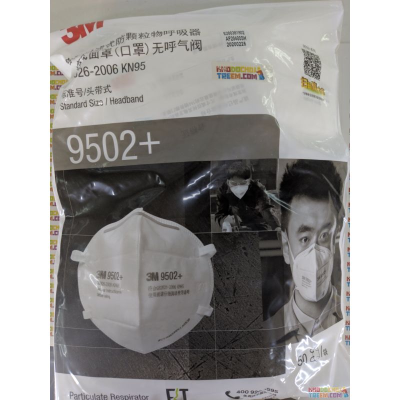Khẩu trang 3M 9502+ KN95 lọc hơn 95% bụi siêu mịn PM2.5 và độc với màng than hoạt tính chun vải mềm đeo đầu chính hãng tốt nhất 