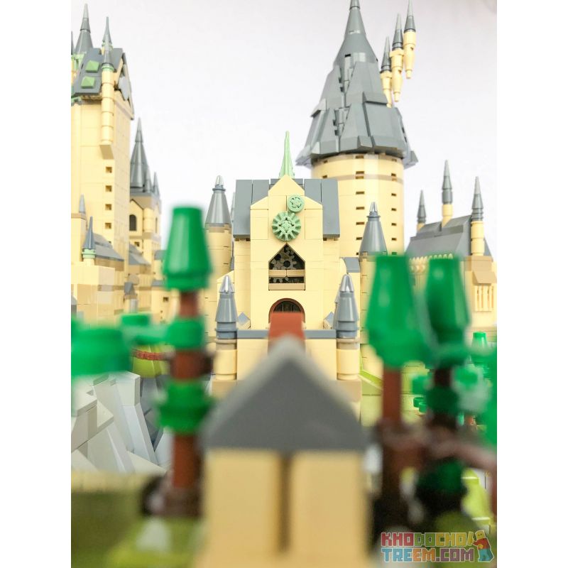 MOC BLOCKS M10001 10001 MorkModel 032102 Mork Model 032102 MouldKing 22004 Mould King 22004 non  TRƯỜNG PHÙ THỦY VÀ PHÁP SƯ HOGWARTS bộ đồ chơi xếp lắp ráp ghép mô hình Creator HOGWARTS SCHOOL OF WITCHCRAFT AND WIZARDRY Sáng Tạo 6778 khối