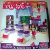 MEGA BLOKS 82705 non  LỚP KHOA HỌC + bộ đồ chơi xếp lắp ráp ghép mô hình  A+ SCIENCE CLASS Các Bạn Gái 124 khối