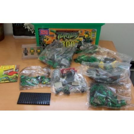 MEGA BLOKS 876 non  XÔ SỐ LƯỢNG LỚN bộ đồ chơi xếp lắp ráp ghép mô hình Teenage Mutant Ninja Turtles THE BULK BUCKET Ninja Rùa 300 khối