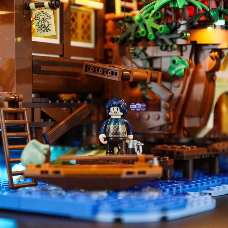 FUNWHOLE F9011 9011 non  QUÁN RƯỢU BẾN TÀU THỜI TRUNG CỔ bộ đồ chơi xếp lắp ráp ghép mô hình Creator Expert Chuyên Gia Sáng Tạo 2143 khối