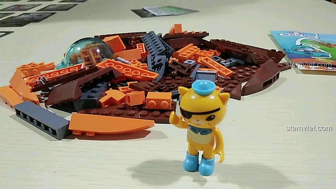 Review QMAN 3701 Tàu Ngầm Cá Mập Hổ: Món quà tuyệt vời