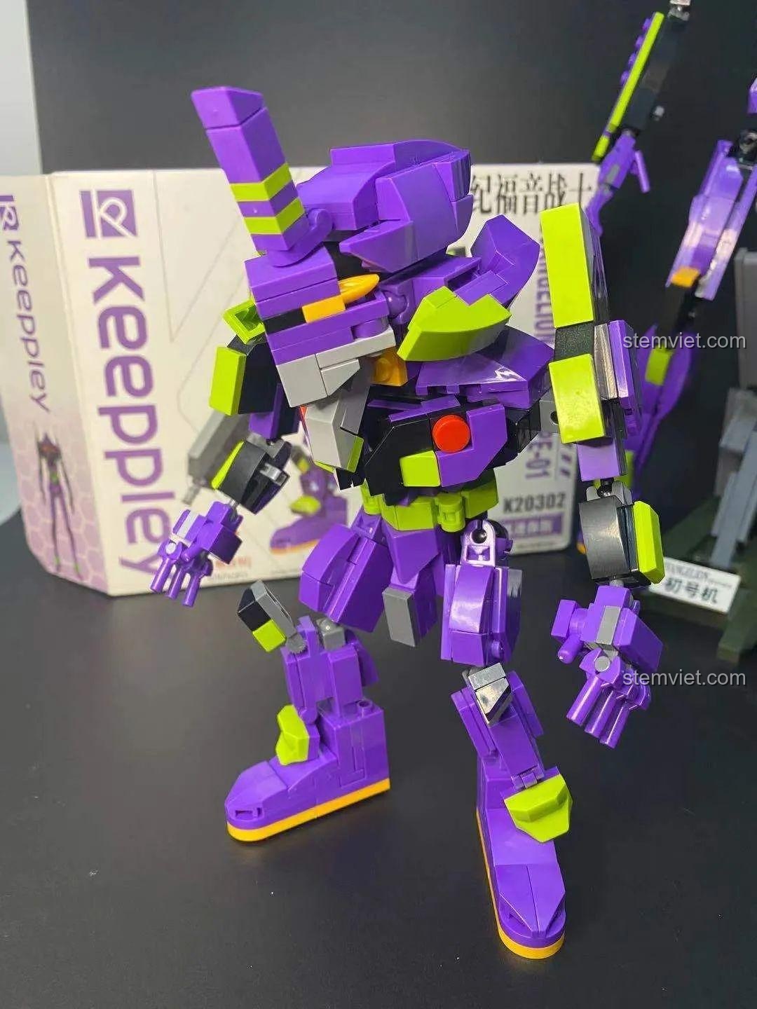 Gắn phần đầu đã hoàn thiện vào thân robot Evangelion Keeppley K20302.