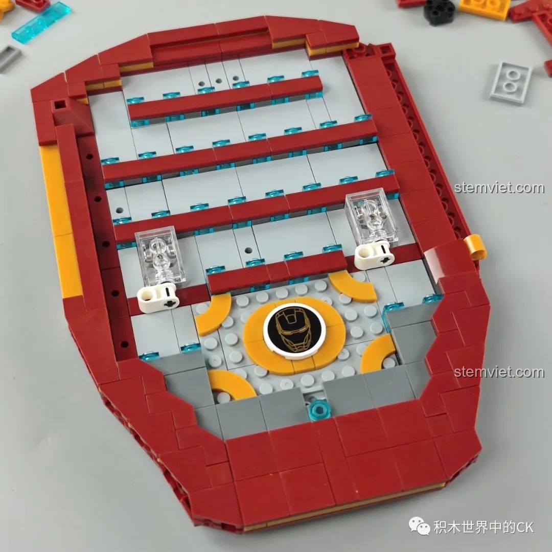 Review DLP8801 Sách Minifigure Người Sắt Iron Book: Biến hình cực đỉnh!