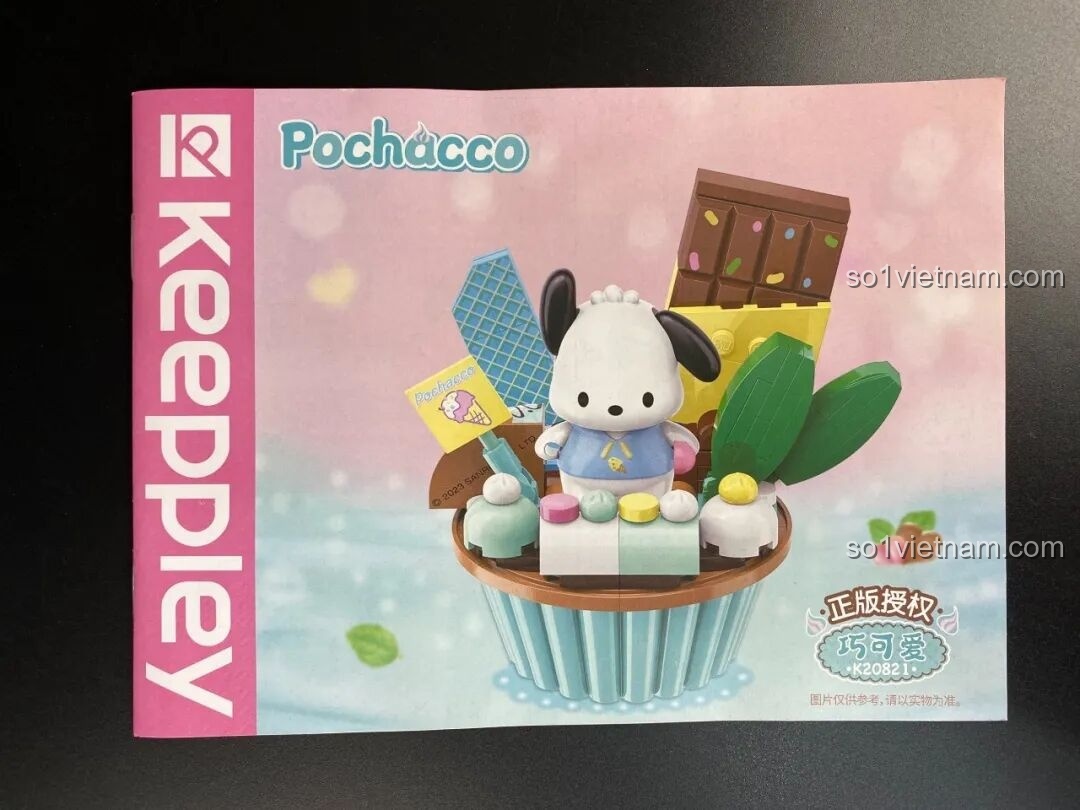 Sách hướng dẫn lắp ráp của bộ Keeppley Pochacco cupcake, mã K20821, in màu rõ nét.