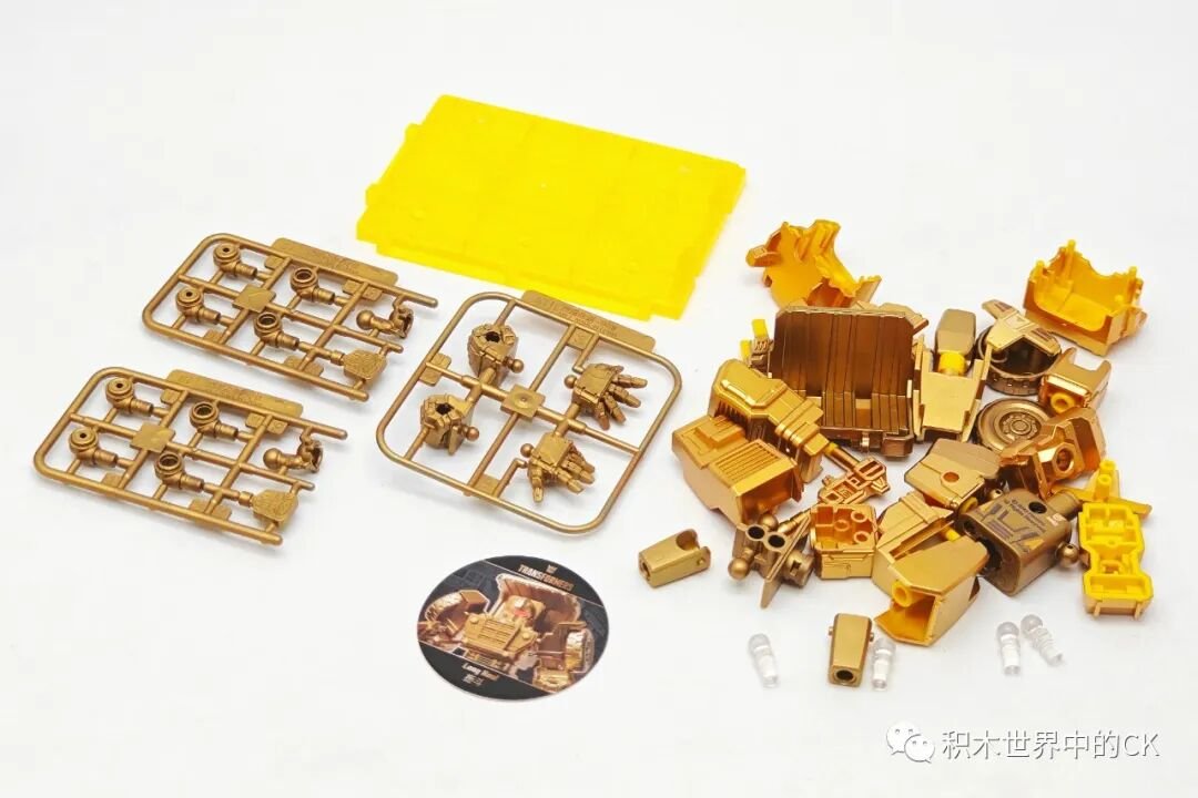 Phụ kiện Grapple gồm khay chi tiết và đế tròn