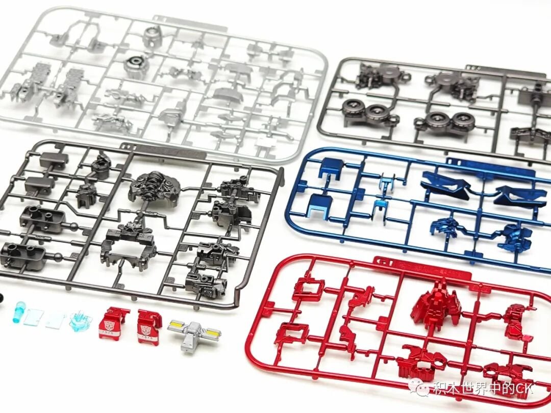 BLOKS 71147: Optimus Prime EX & Captain Ape Beast Mode - ảnh 15
